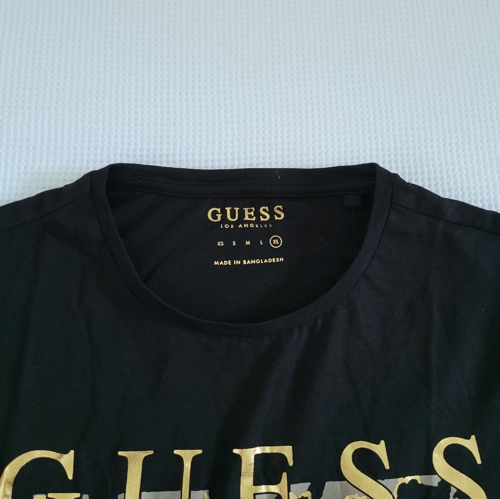 Guess❓Black🖤 Leopard🐆 Print Graphic Tee👕 - NWT - Picture 4 of 10